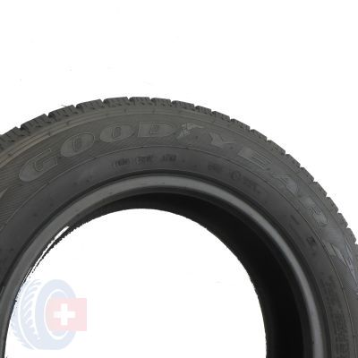 4. 2 x GOODYEAR 195/75 R16 C 107/105R Cargo UltraGrip Zima 8.5mm