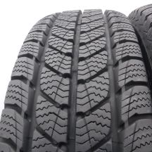 3. Opony 205/70 R15C 2x UNIROYAL 106/104R SnowMax 3 Zimowe 2020 Jak Nowe 10,2-10,4mm