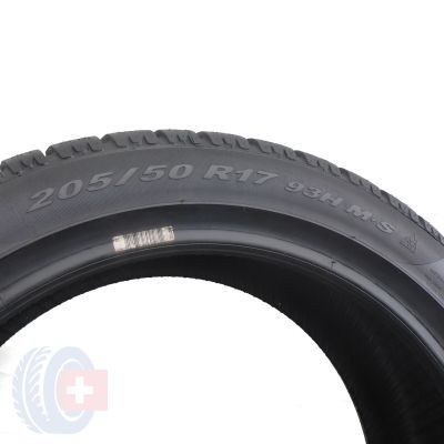 4. 2 x PIRELLI 205/50 R17 93H XL Winter 210 SottoZero Serie II Zima 2012 7,5mm