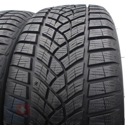 3. 2 x GOODYEAR 215/45 R17 91V Ultra Grip Zima 8mm