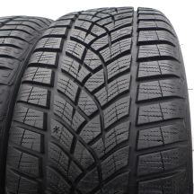 3. 2 x GOODYEAR 215/45 R17 91V Ultra Grip Zima 8mm