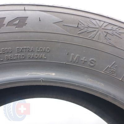 6. Opony 205/60 R16 2x TOYO 96H XL Observe S944 Zimowe 2022 