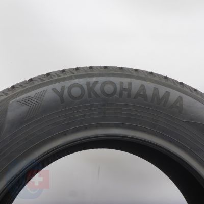 4. Opony 215/65 R16 2x YOKOHAMA 98H BluEarth Winter V906 Zimowe 2022