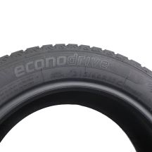 5. 2 x DUNLOP 215/60 R17C 109/107T Econodrive Lato 2018 6,8; 7,8mm