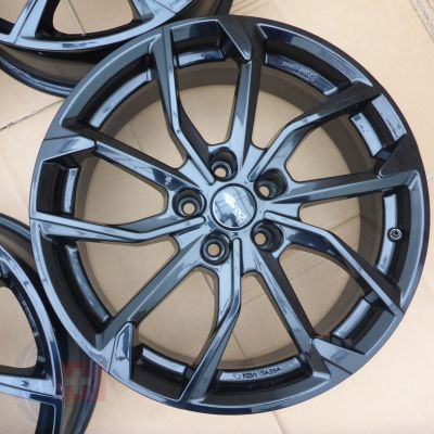 3. 4 x Alufelgi 18 AUDI BMW INFINITI MERCEDES 5x112 7J Et22 Brock Alloy A6 X3 X4 Q30 GLA Czujniki