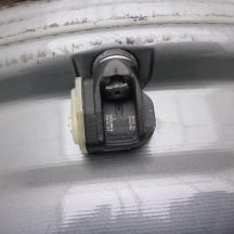 9. 4 x Alufelgi 18 AUDI FORD SEAT SKODA VW 5x112 8J Et40 Alutec Germany TPMS