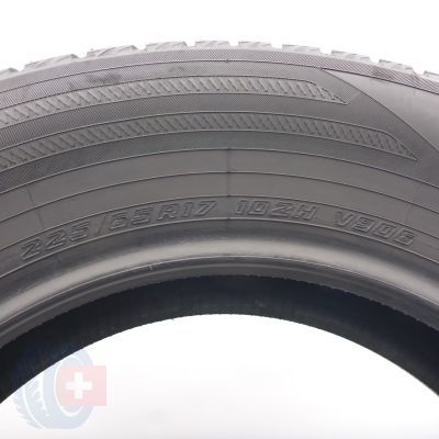 7. Opony 225/65 R17 2x YOKOHAMA 102H BluEarth Winter V906 Zimowe 2023 7-6,8mm