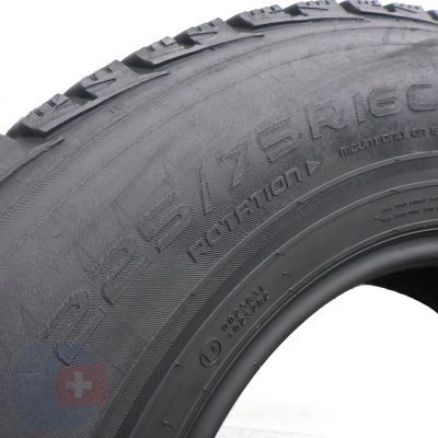 5. 4 x NOKIAN 225/75 R16C 121/120R WR C3 Zima DOT17 5,5-6,5mm