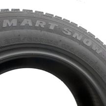 6. 2 x MAXXIS 215/65 R15 C  104/102T Vansmart Snow Zima  8.8mm