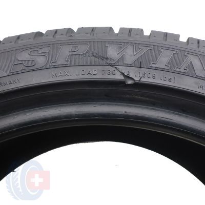 8. 2 x DUNLOP 245/40 R18 97H XL SP Winter Sport 4D MO Zima 5.2mm