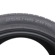 6. 2 x NOKIAN 255/45 ZR19 104Y XL Powerproof Lato 5,mm