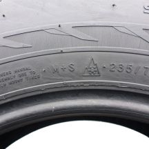 2. 2 x NOKIAN 235/75 R15 105R Hakkapelitta R2 SUV Zima 7,2mm 2014