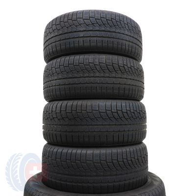 4 szt. opony 215/40 R17 Nokian - Wr A4 - 87V - XL - Zima