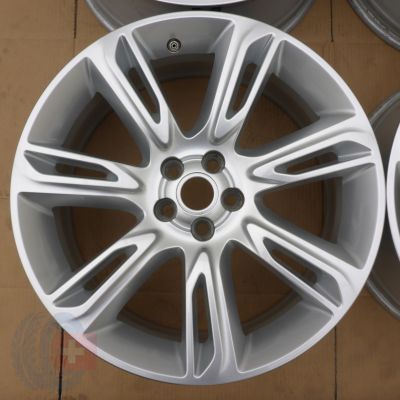 4. 4 x Alufelgi 20 Land Rover Ford Jaguar 5x108 8,5J Et45 Original Czujniki Focus IV F-Pace