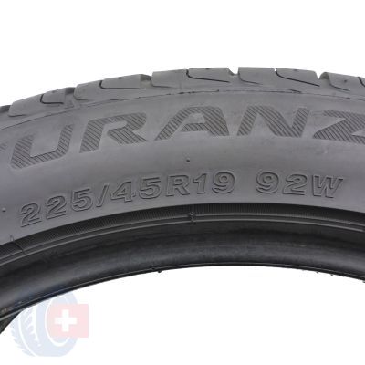 7. 2 szt. Opony Bridgestone 225/45 R19 Lato Turanza T001 92W