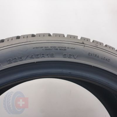 8. Opony 225/45 R19 4x DUNLOP 96V XL Winter Sport 5 Zimowe 2023 9-8,8mm 