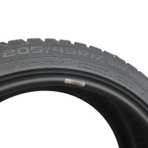 6. 2 x NOKIAN 205/45 R17 88V XL Weatherproof Wielosezon 8mm 