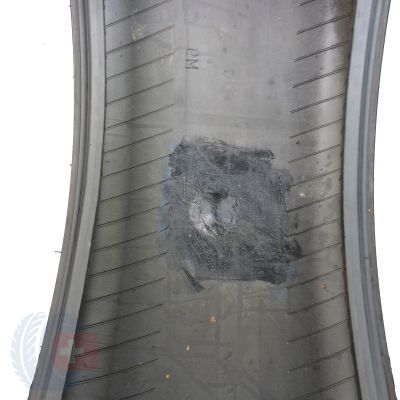 7. 2 szt. Opony Nokian 235/45 R19 Zima Wr A3 99V XL