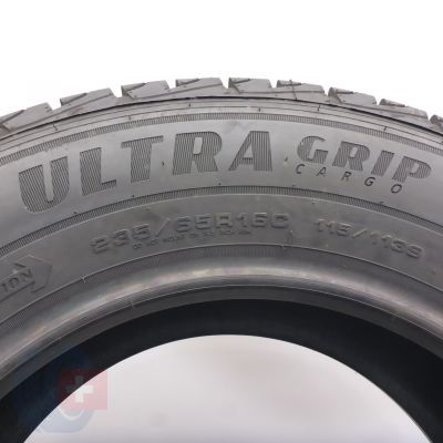 5. Opony 235/65 R16C 2x GOODYEAR 115/113S UltraGrip Cargo Zimowe 2022 