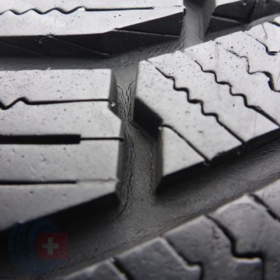 7. 2 x CONTINENTAL 225/50 R17 98V XL WinterContact TS860 Zima 2017 7,5-7,8mm