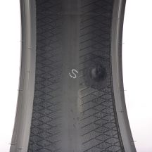 8. Opony 215/50 R18 2x GOODYEAR 92V UltraGrip Performance 3 Zimowe 2023 7-7,6mm