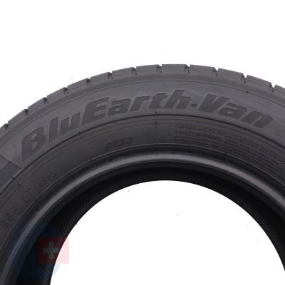 6. 2 x YOKOHAMA 205/70 R15C 106/104S BluEarth-Van Ry-55 Lato 2017 Jak Nowe 8,8mm