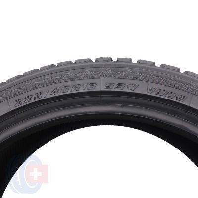4. Opona 225/40 R19 1x YOKOHAMA 93W XL BluEarth Winter V905 zimowa 8mm 2024