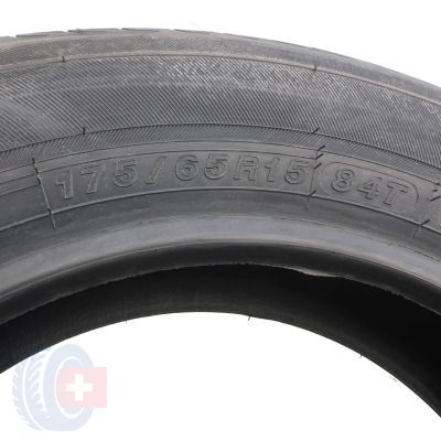 5. 2 x YOKOHAMA 175/65 R15 84T BluEarth AE-01 Lato 2016 Jak Nowe Nieużywane 