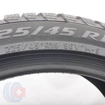 8. Opony 225/45 R19 2x PIRELLI 96V XL Winter Sottozero 3 RFT BMW Zimowe 2024