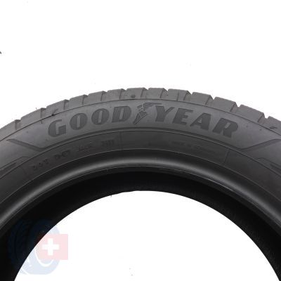 3. Opony 235/55 R19 2x GOODYEAR 105T XL UltraGrip Performance+ Zimowe 2022 i 2023 7,2-8mm