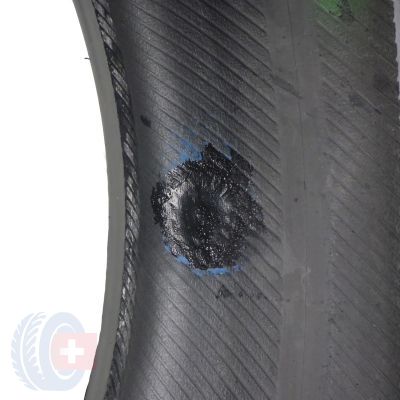 8. 4 x YOKOHAMA 185/55 R15 86H XL BluEarth Winter V905 Zima 2018 6,8-7mm