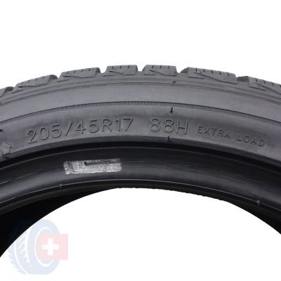 6. 2 x EVERGREEN 205/45 R17 88H XL EW65 Winter Zima 8,5mm 2019